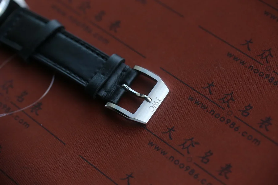 V7廠IWC萬國表飛行員馬克十八 IW327001復刻表黑色(40mm) 第9张