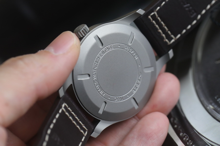 V7廠IWC萬國飛行員IW327006鈦金屬復刻表（40mm） 第6张
