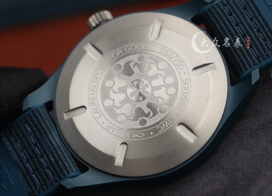 IWC萬國飛行員IW328101藍陶瓷復刻表（41mm） 第6张