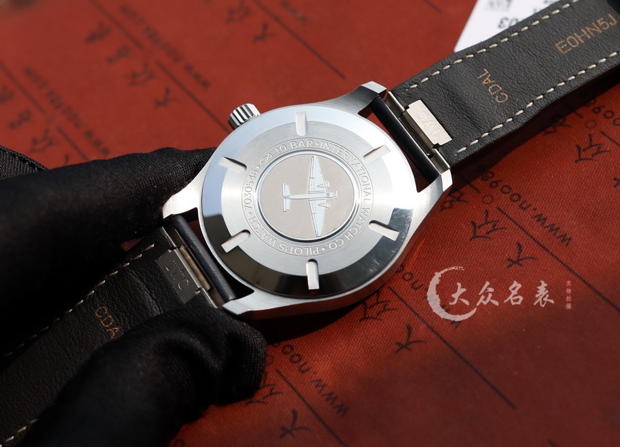 V7廠IWC萬國表飛行員IW328203馬克二十（40mm） 第9张