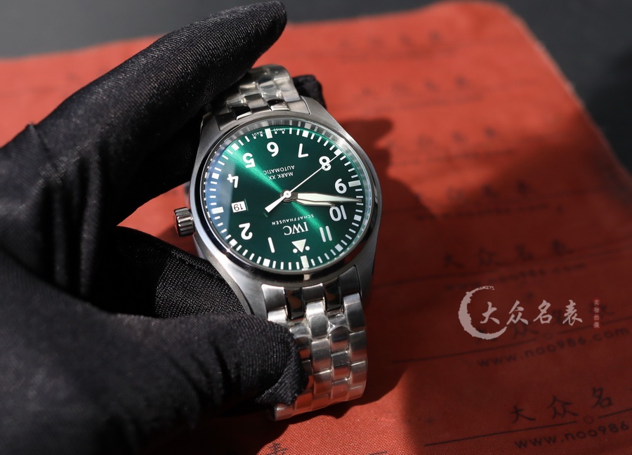 V7廠IWC萬國表飛行員IW328206馬克二十復刻表（40mm） 第4张