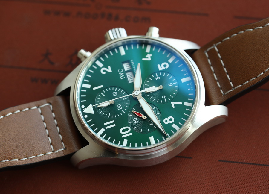 ZF廠IWC萬國表飛行員IW377726綠面（43mm） 第7张