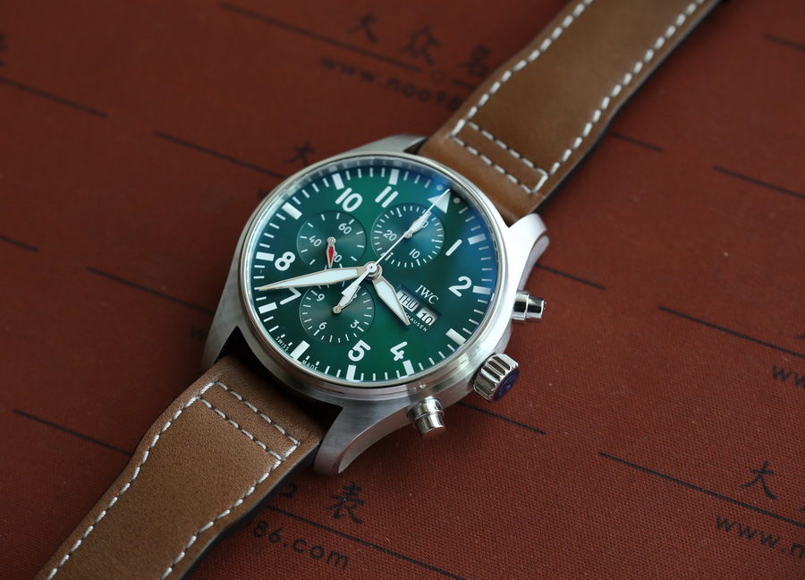ZF廠IWC萬國表飛行員IW377726綠面（43mm） 第3张
