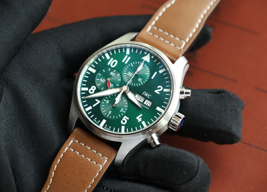 ZF廠IWC萬國表飛行員IW377726綠面（43mm） 第1张