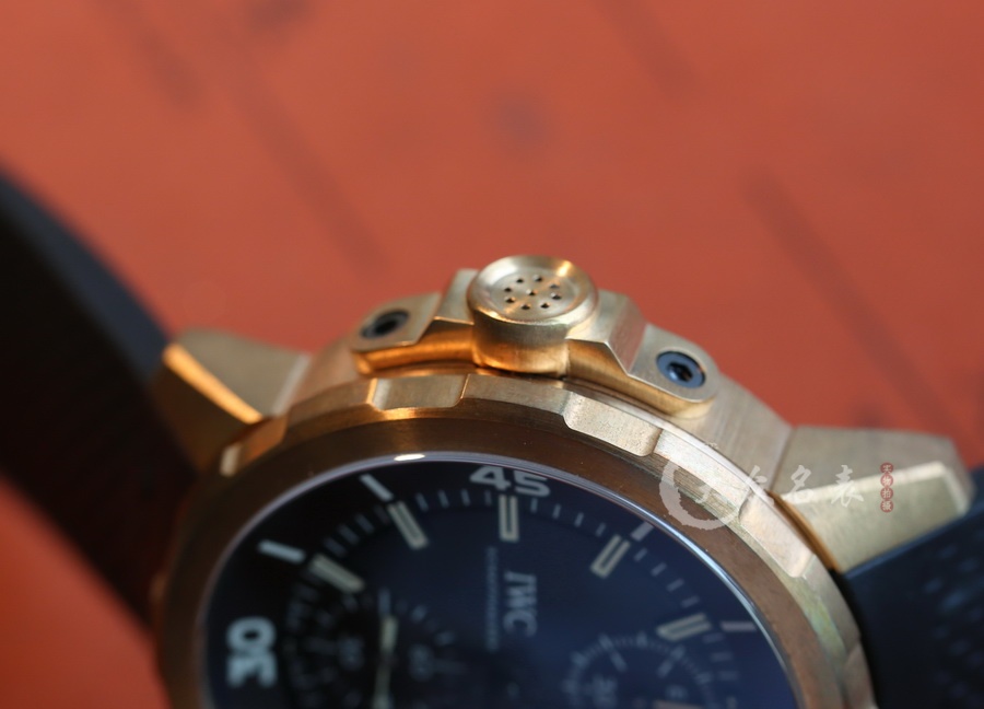 IWC萬國表海洋時計IW379503復刻表(「達爾文探險之旅」特別版 )青銅（44mm） 第7张