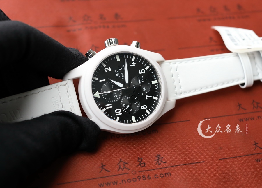 IWC萬國表飛行員系列IW389105腕表「太浩湖」特別版44.5mm 第5张