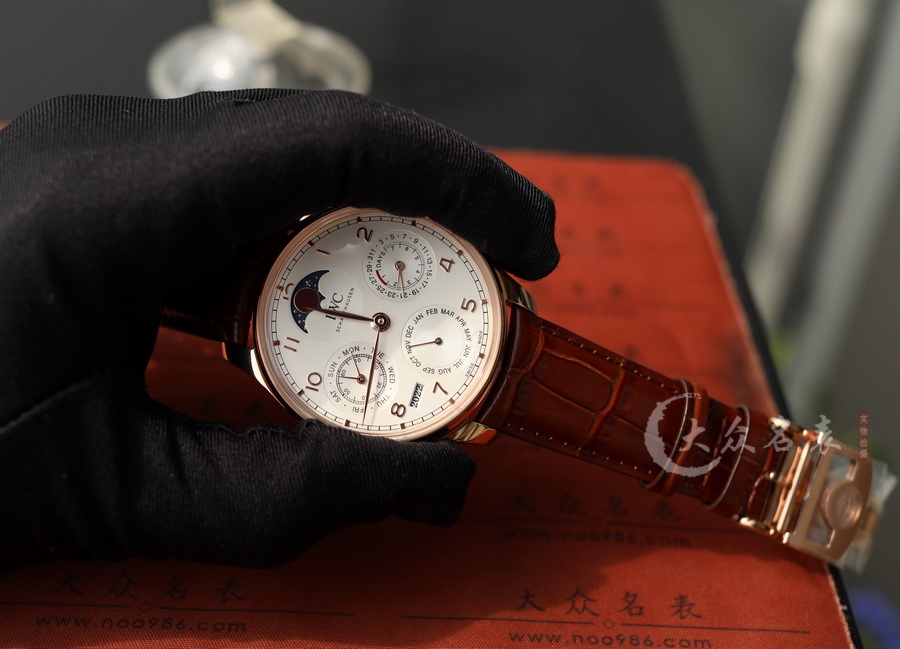 APS廠IWC萬國表葡萄牙IW503302萬年歷復刻表銷售（44mm） 第4张