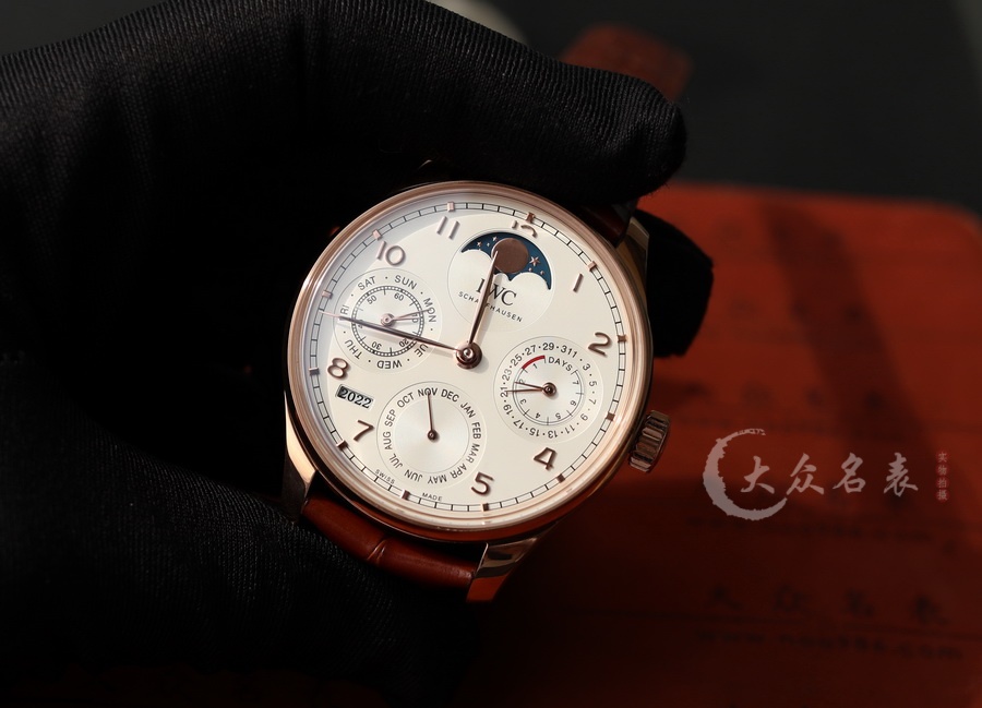 APS廠IWC萬國表葡萄牙IW503302萬年歷復刻表銷售（44mm） 第5张