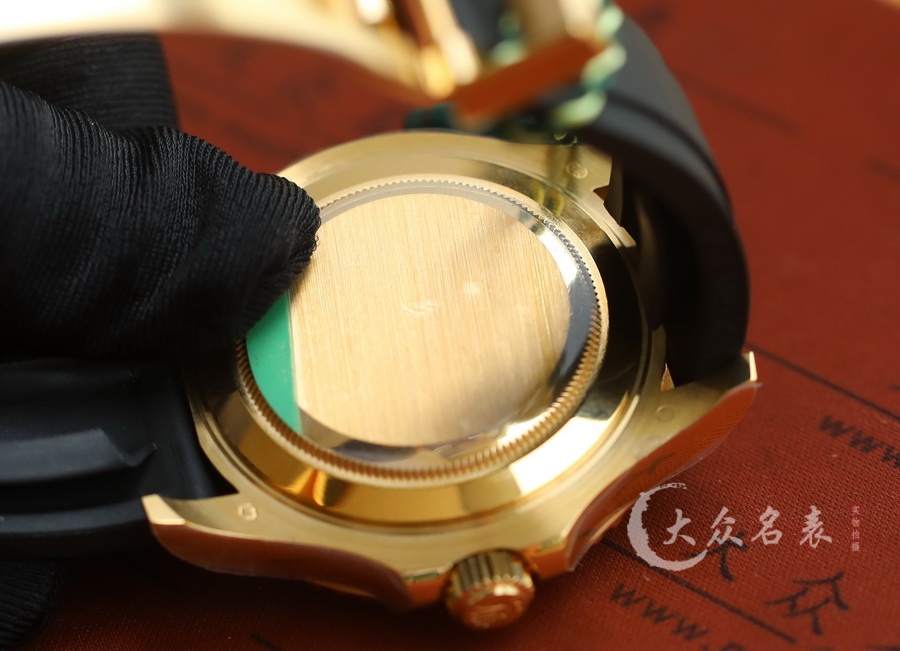 VS勞力士遊艇名仕型M226658-0001復刻表介紹（42mm） 第10张