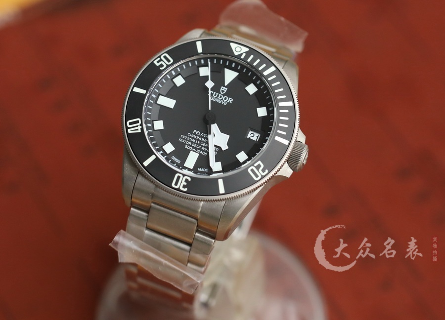 zf廠帝舵領潛型M25600TN-0001復刻表鈦金屬（42mm） 第1张