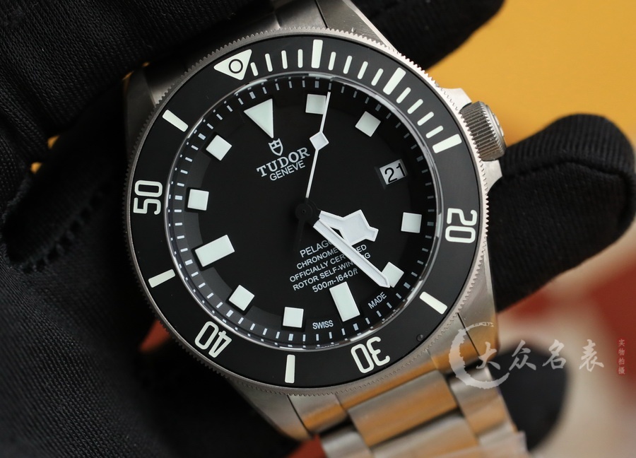 zf廠帝舵領潛型M25600TN-0001復刻表鈦金屬（42mm） 第3张