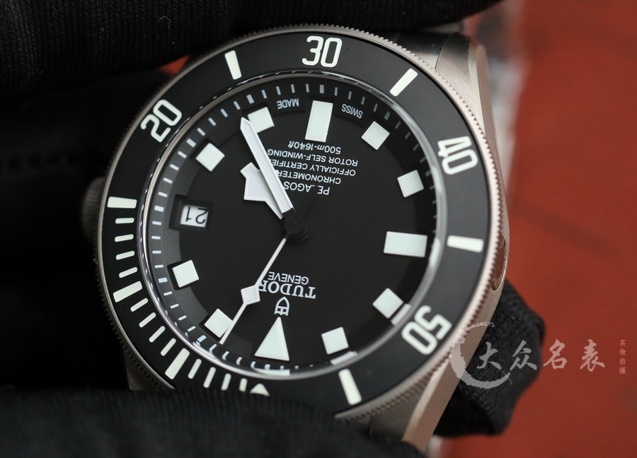 zf廠帝舵領潛型M25600TN-0001復刻表鈦金屬（42mm） 第5张