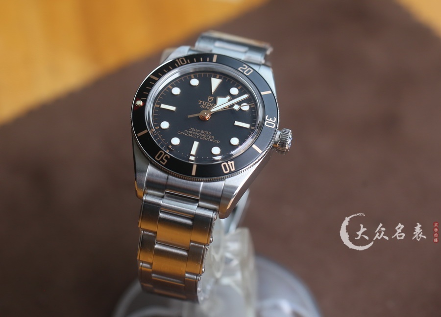 ZF廠帝舵碧灣M79030N-0001復刻表（39mm） 第1张