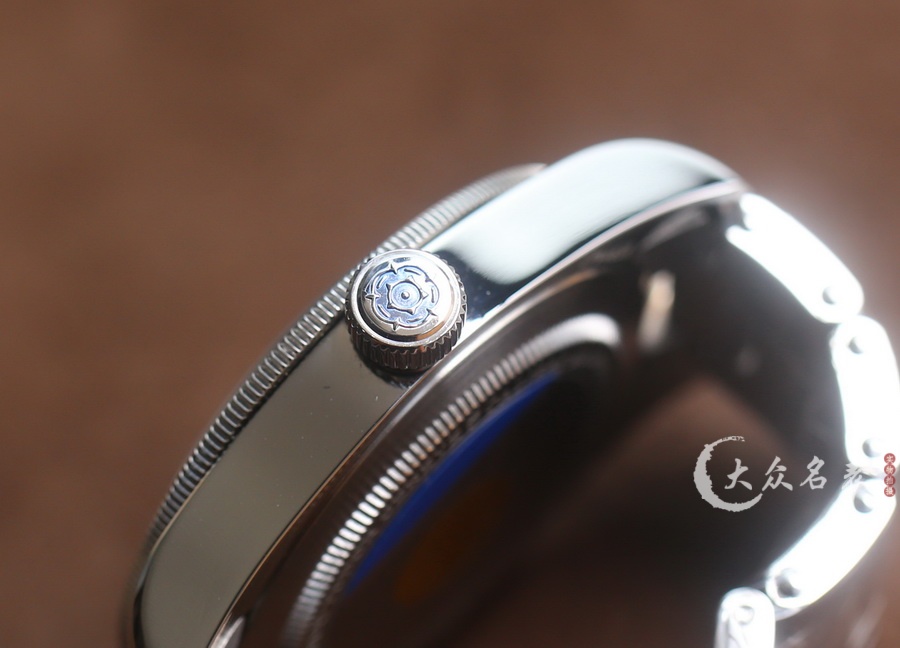 ZF廠帝舵碧灣M79030N-0001復刻表（39mm） 第8张