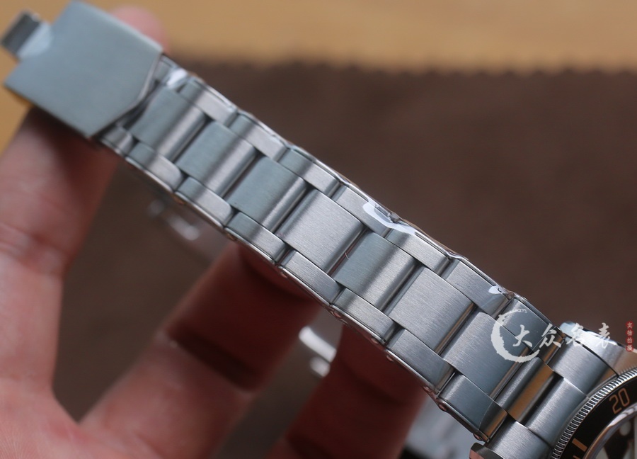 ZF廠帝舵碧灣M79030N-0001復刻表（39mm） 第12张