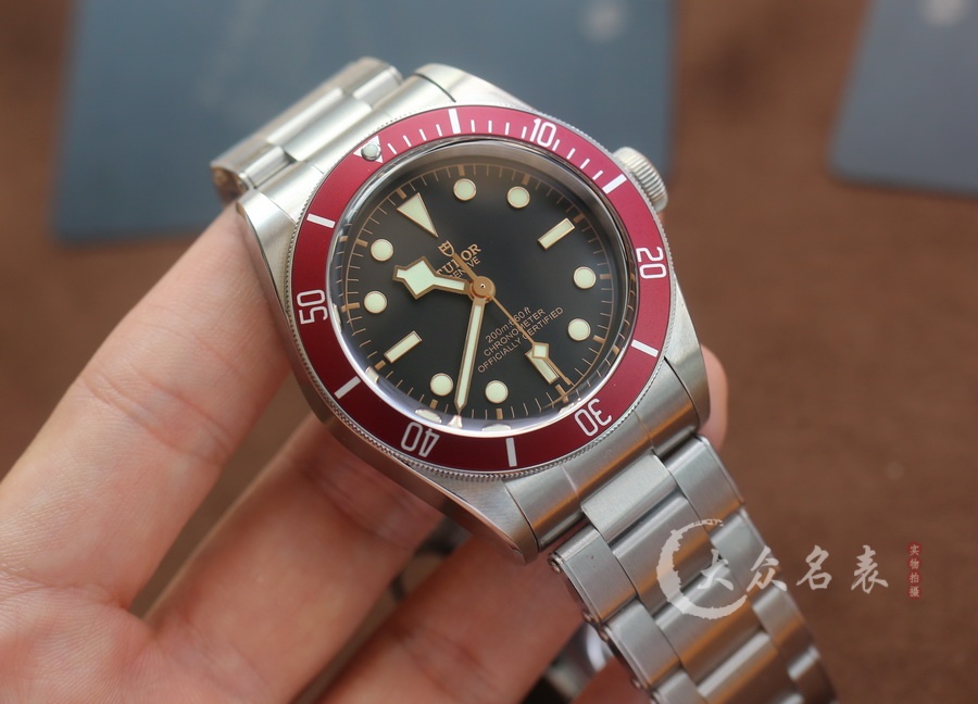 ZF廠帝舵碧灣系列M79230R-0012復刻表（41mm） 第2张