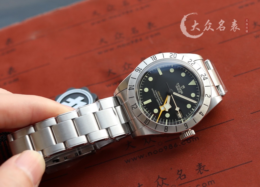 ZF廠帝舵碧灣系列M79470-0001復刻表銷售（39mm） 第2张