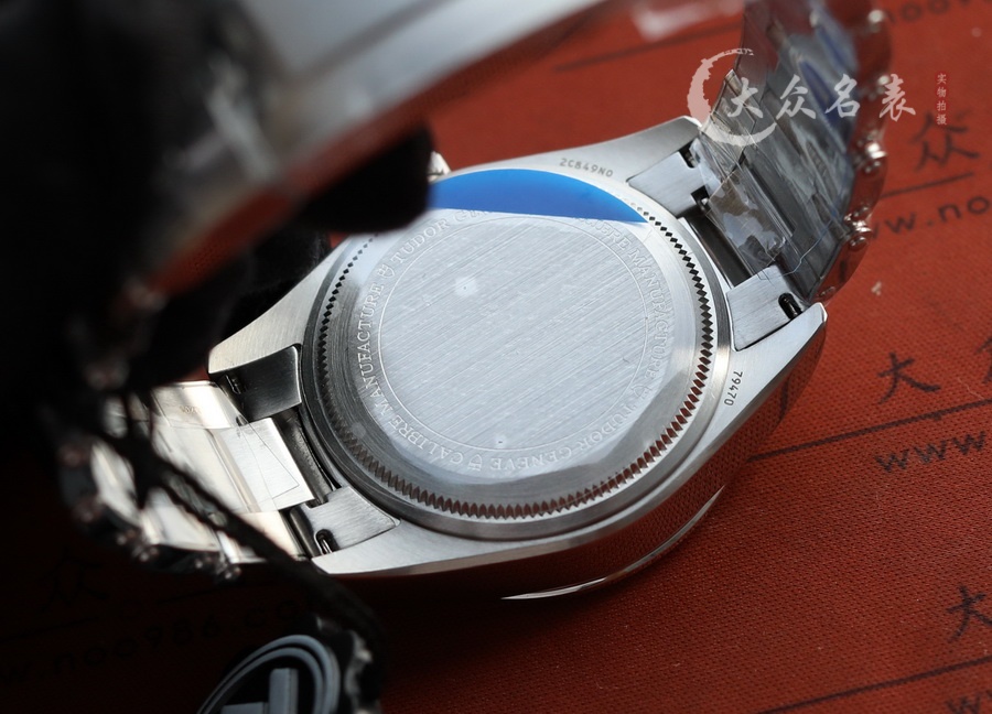 ZF廠帝舵碧灣系列M79470-0001復刻表銷售（39mm） 第10张