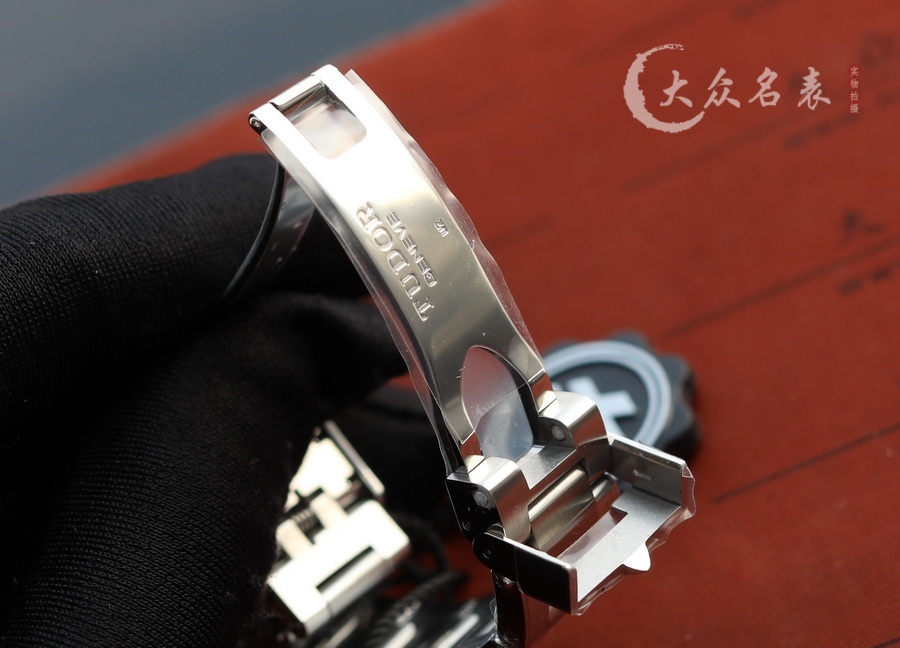 ZF廠帝舵碧灣系列M79470-0001復刻表銷售（39mm） 第11张