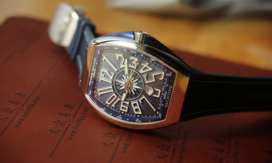 ZF厂法穆蘭MEN'S COLLECTION系列V 45 SC DT YACHTING腕表 第3张
