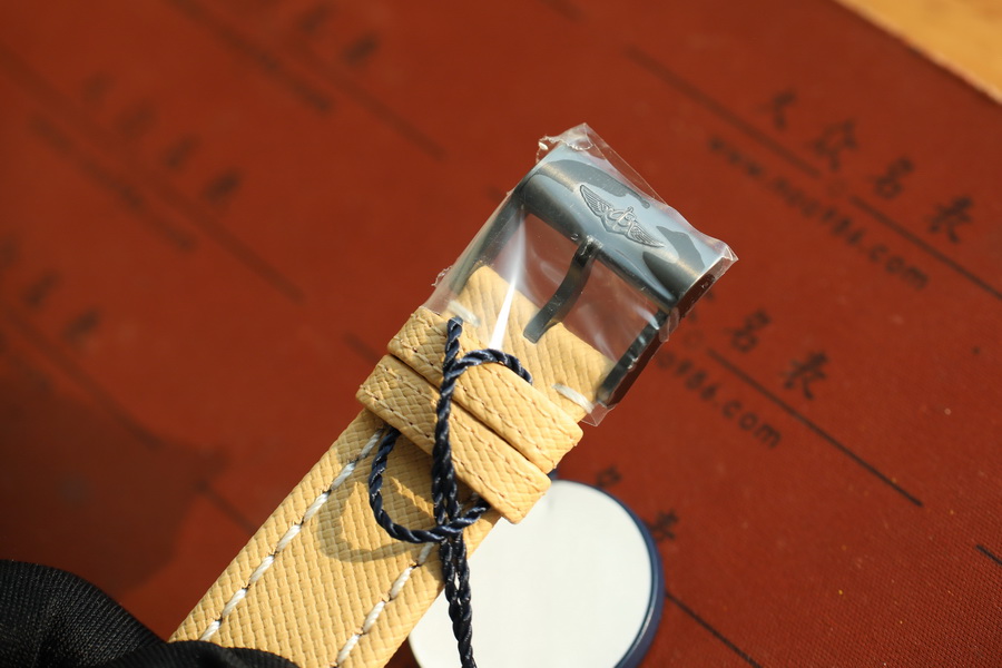 百年靈復仇者系列V32395101B1X1復刻表銷售（45mm） 第11张