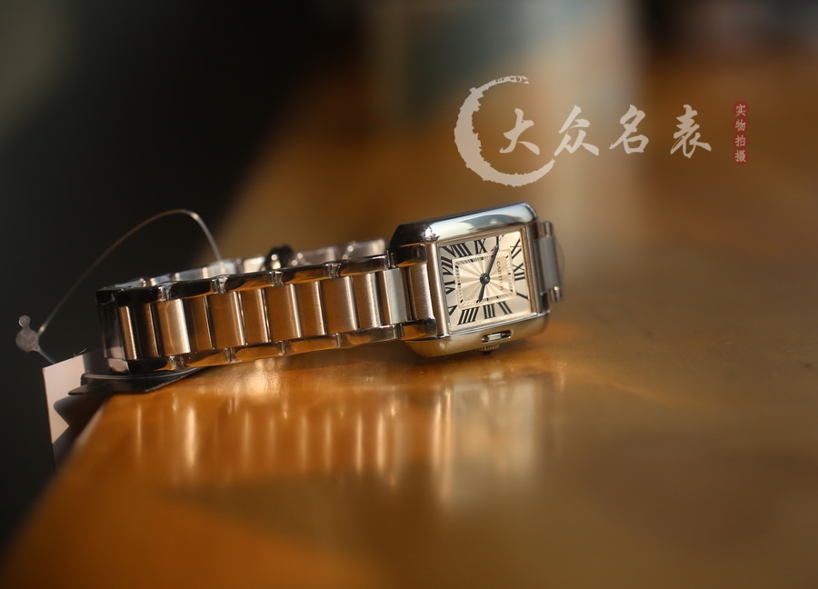 卡地亞法國坦克W5310022女士復刻表（30.2*22.7mm） 第7张