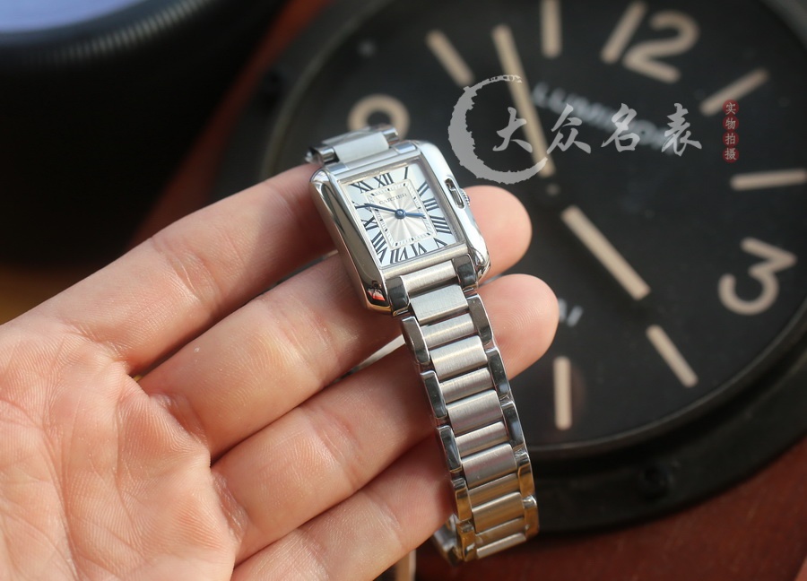卡地亞法國坦克W5310022女士復刻表（30.2*22.7mm） 第4张