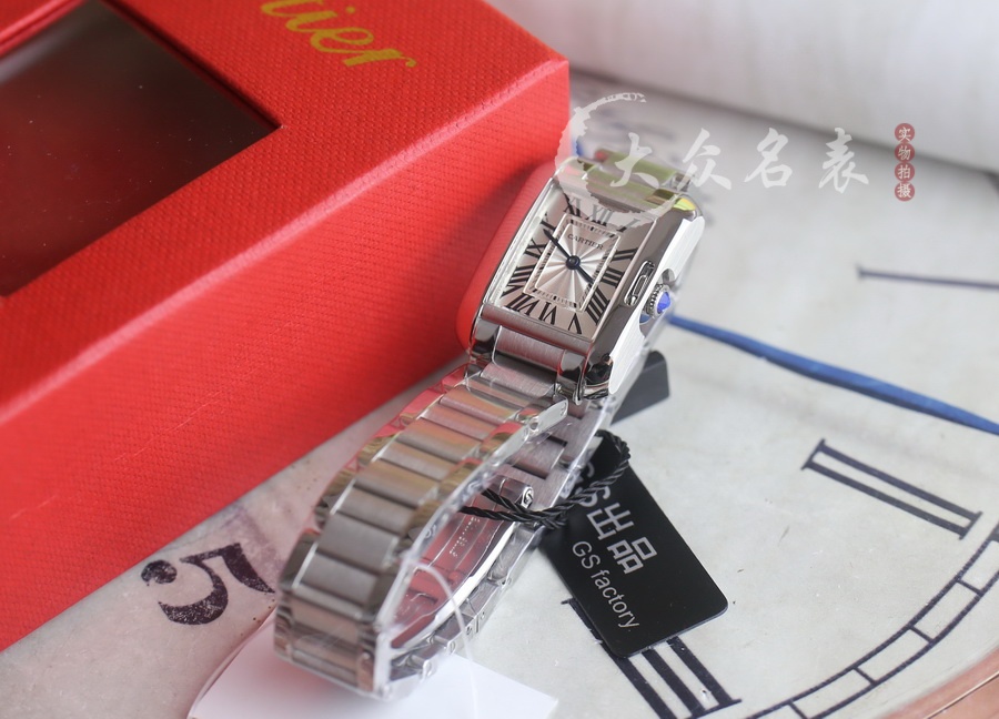 卡地亞法國坦克W5310022女士復刻表（30.2*22.7mm） 第6张