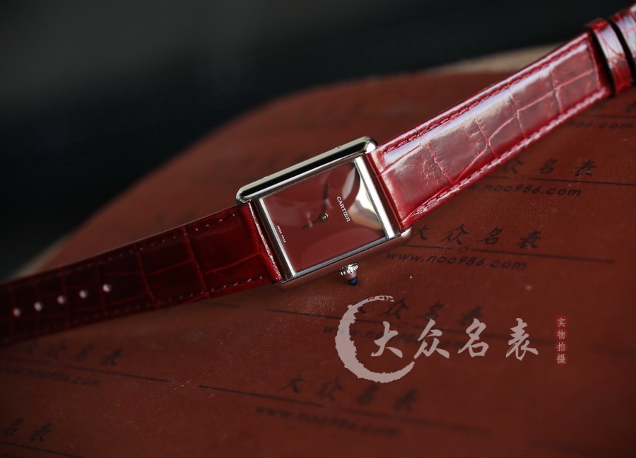 卡地亞坦克TANK MUST WSTA0054女裝復刻表（33.7 x 25.5mm） 第2张