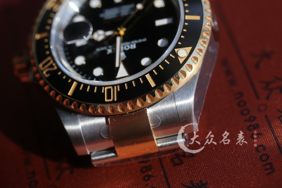 VS廠勞力士海使型m126603-0001間金復刻表（43mm） 第6张