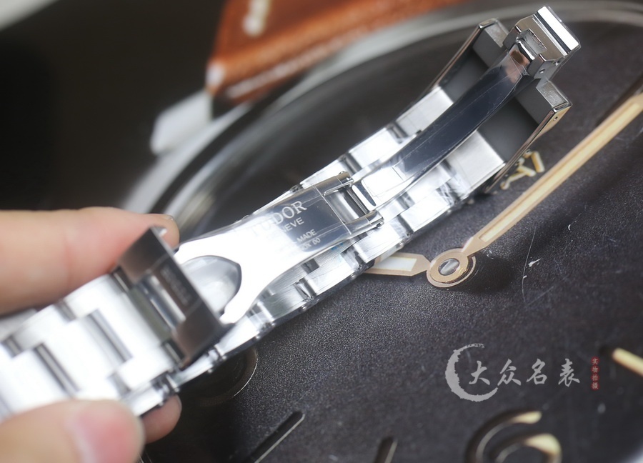 ZF廠帝舵碧灣小黑花復刻表銷售（41mm） 第10张