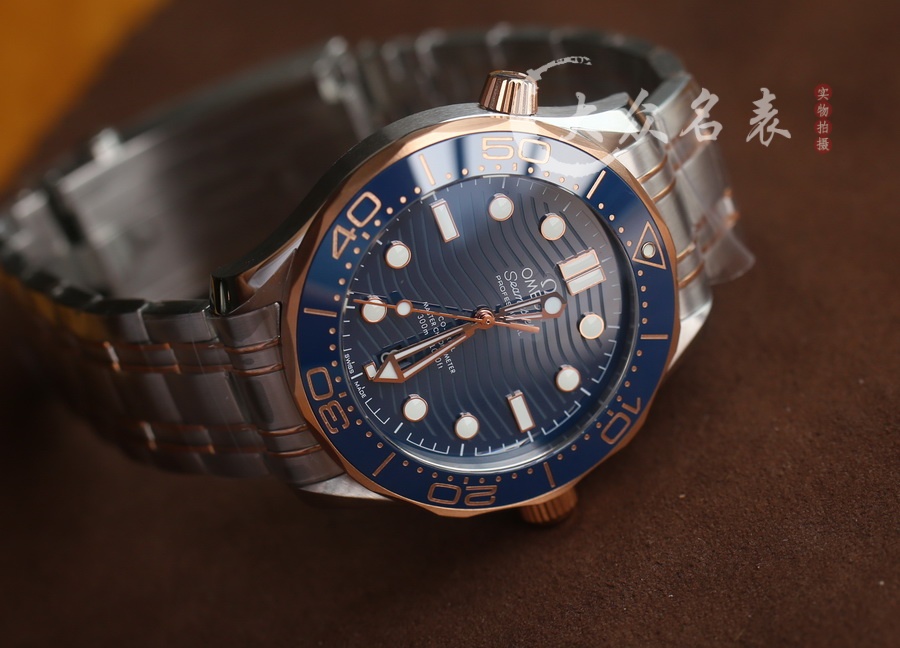 VS廠歐米茄海馬300 V4間金藍210.20.42.20.03.002（42mm） 第7张