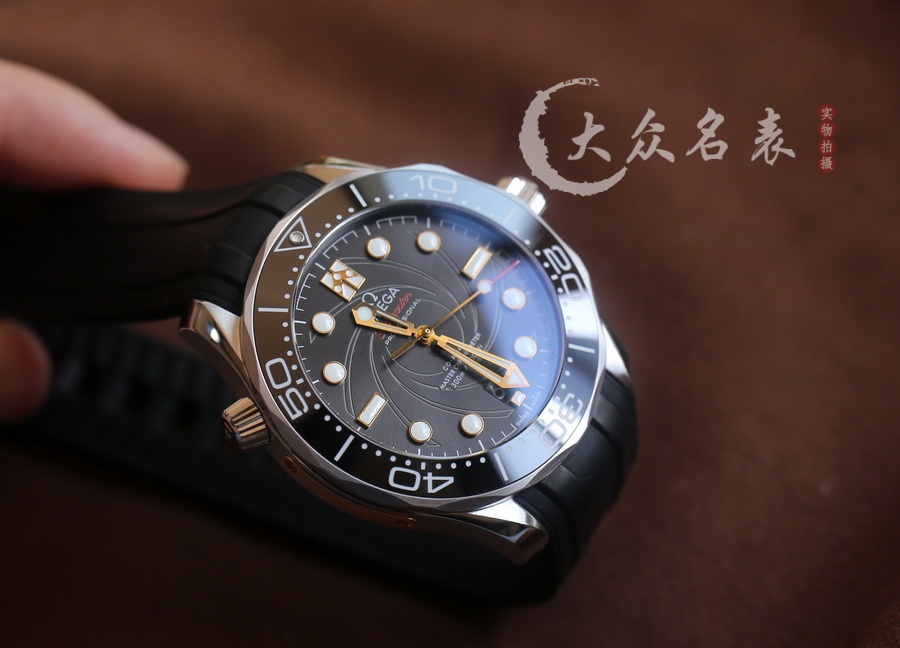 VS廠歐米茄海馬300復刻表210.22.42.20.01.004(007女王密使)（42mm） 第4张