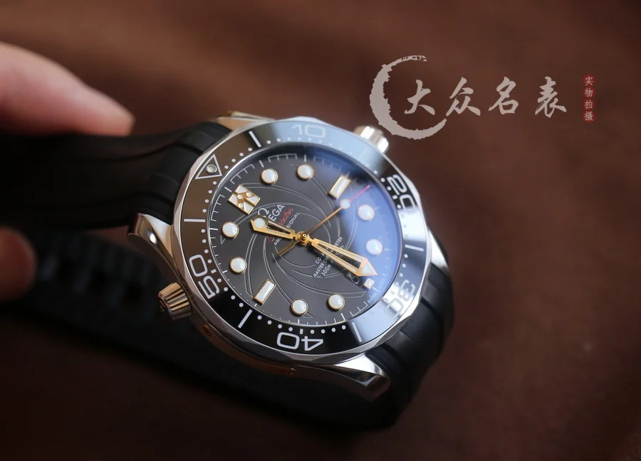 VS廠歐米茄海馬300復刻表210.22.42.20.01.004(007女王密使)(42mm) 第4张