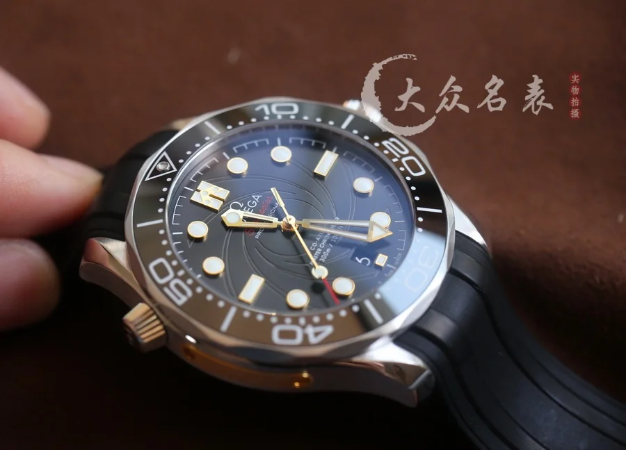 VS廠歐米茄海馬300復刻表210.22.42.20.01.004(007女王密使)(42mm) 第9张