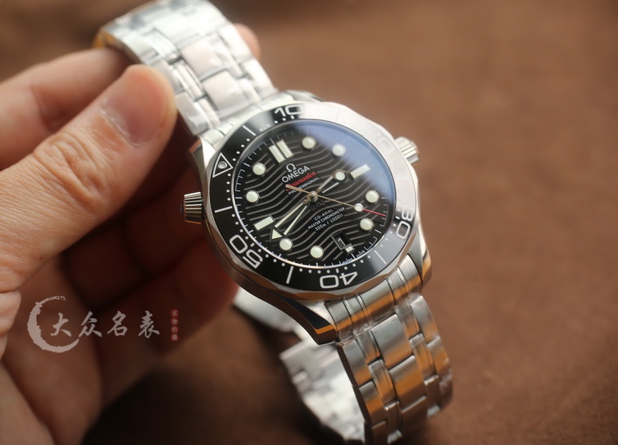 VS廠歐米茄海馬300 V4復刻表210.30.42.20.01.001（42mm）黑盤 第4张