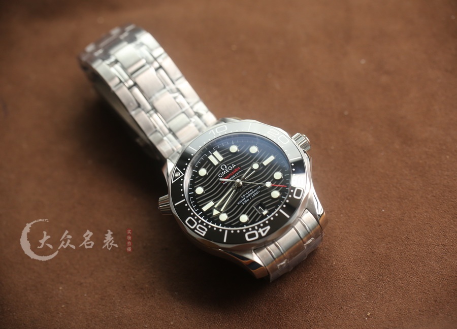VS廠歐米茄海馬300 V4復刻表210.30.42.20.01.001（42mm）黑盤 第2张