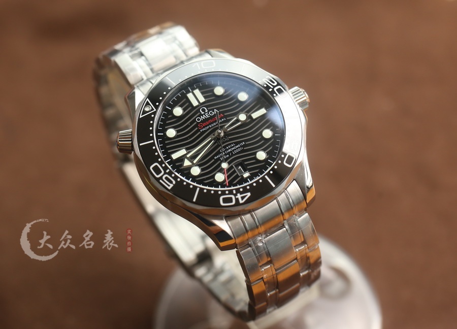 VS廠歐米茄海馬300 V4復刻表210.30.42.20.01.001（42mm）黑盤 第1张