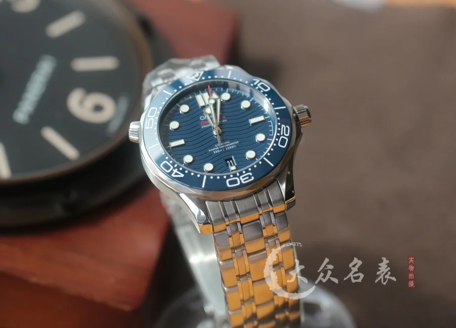 VS廠歐米茄海馬300 V4復刻表210.30.42.20.03.001(42mm)藍盤 第1张
