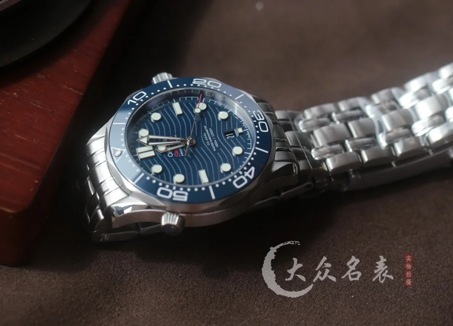 VS廠歐米茄海馬300 V4復刻表210.30.42.20.03.001(42mm)藍盤 第5张
