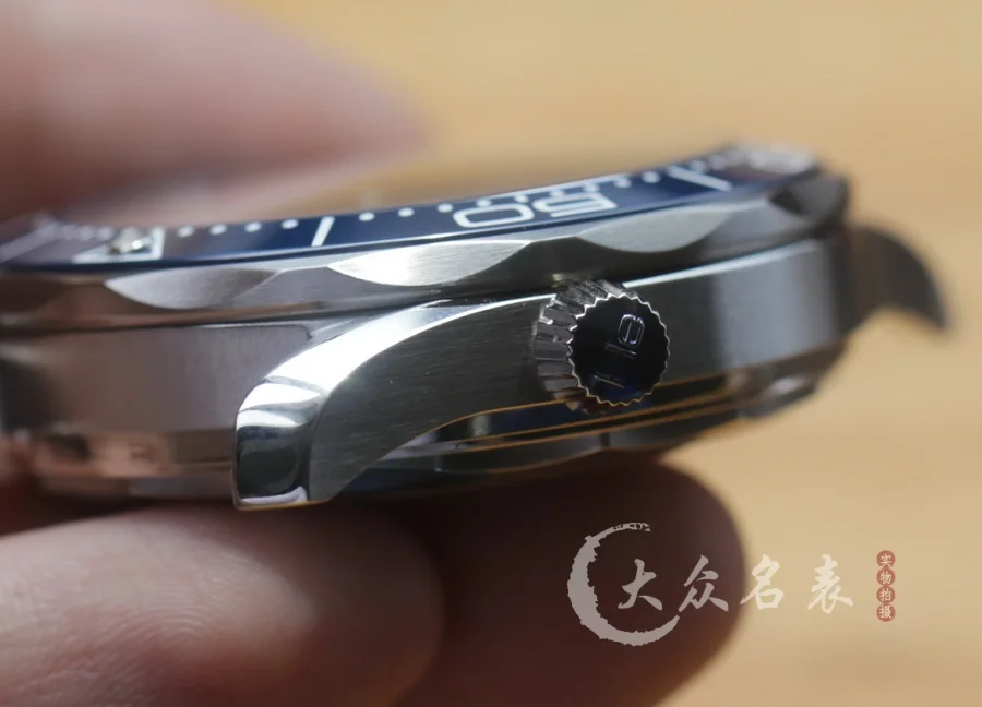 VS廠歐米茄海馬300 V4復刻表210.30.42.20.03.001(42mm)藍盤 第10张