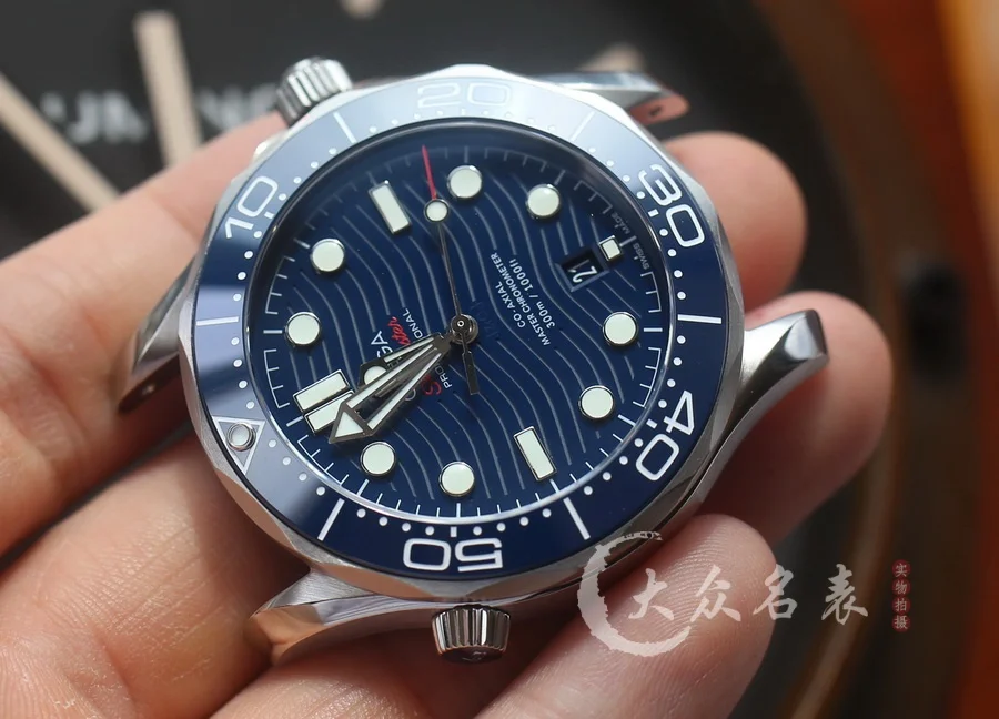 VS廠歐米茄海馬300 V4復刻表210.30.42.20.03.001(42mm)藍盤 第6张