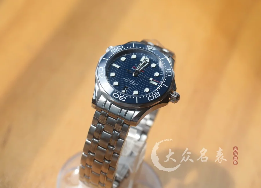 VS廠歐米茄海馬300 V4復刻表210.30.42.20.03.001(42mm)藍盤 第3张