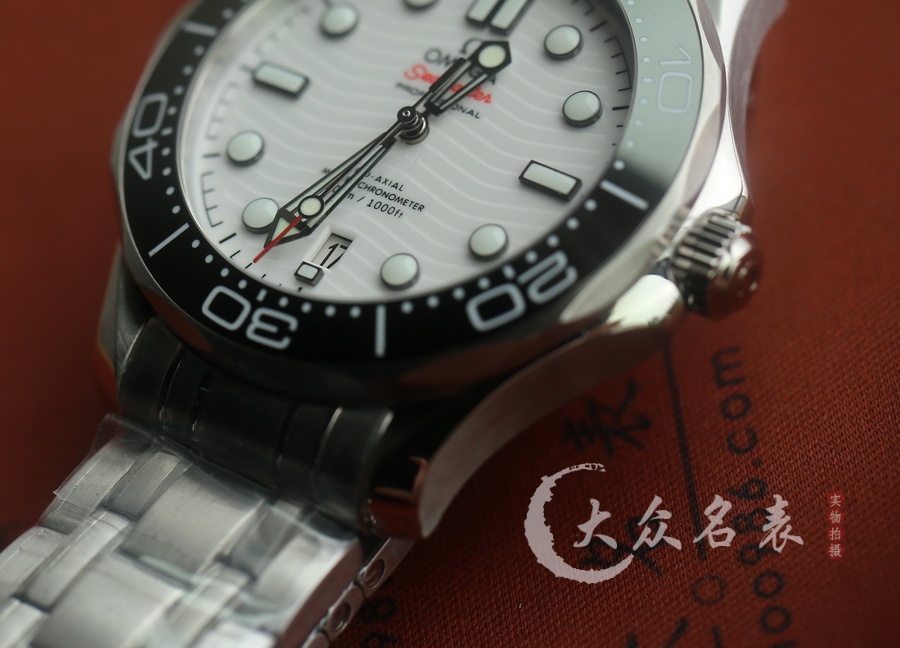 VS廠歐米茄海馬300 V4復刻表210.30.42.20.04.001（42mm）白盤 第5张