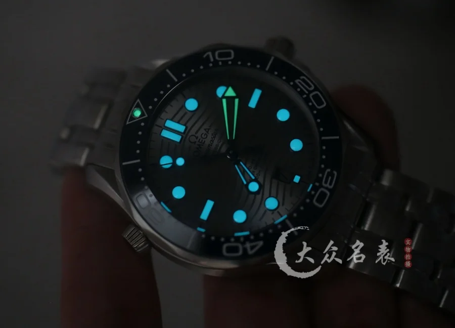 VS廠歐米茄海馬300 V4復刻表210.30.42.20.06.001(42mm)灰盤 第12张