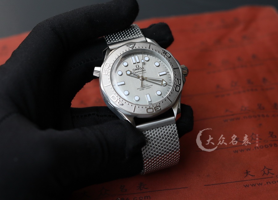 VS廠歐米茄海馬300系列210.30.42.20.06.002（42mm） 第3张