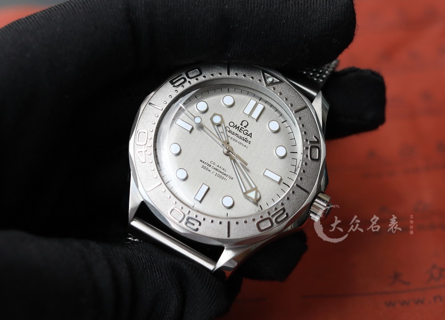 VS廠歐米茄海馬300系列210.30.42.20.06.002（42mm） 第5张