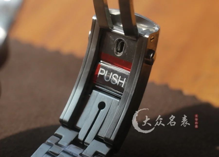 VS廠歐米茄海馬300 V4復刻表210.30.42.20.06.001(42mm)灰盤 第15张