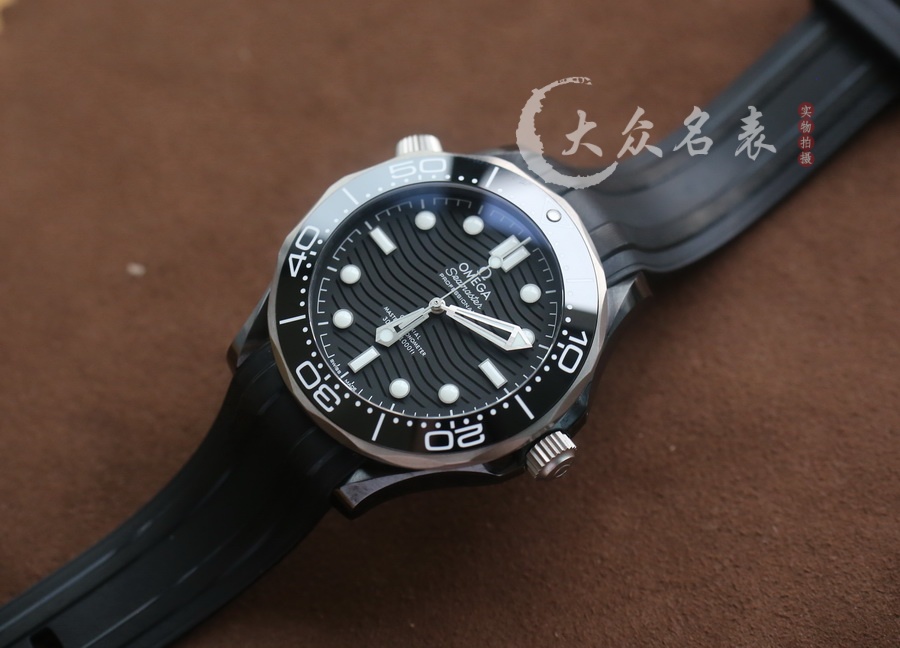 VS廠歐米茄海馬300鈦金屬陶瓷復刻表210.92.44.20.01.001（43.5mm） 第3张