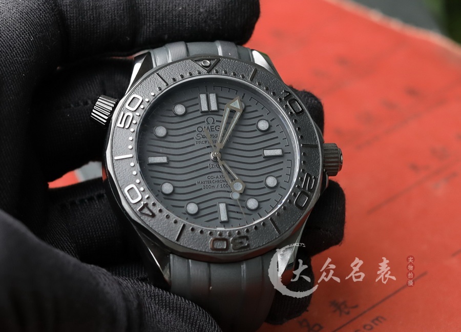 VS廠歐米茄海馬300黑武士210.92.44.20.01.003（43.5mm） 第6张